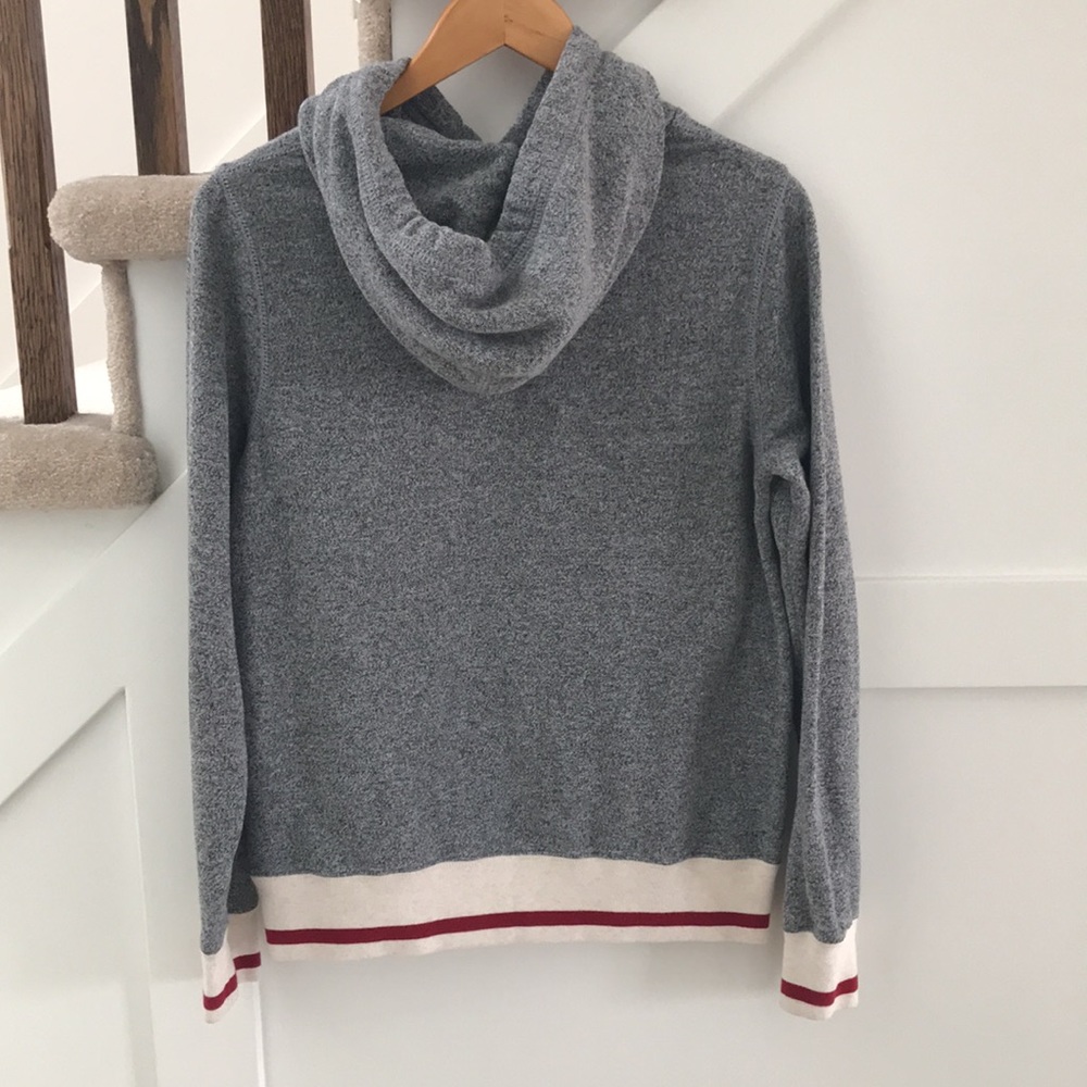 Roots Cabin Cozy Hoodie Women’s Small - Picture 5 of 12